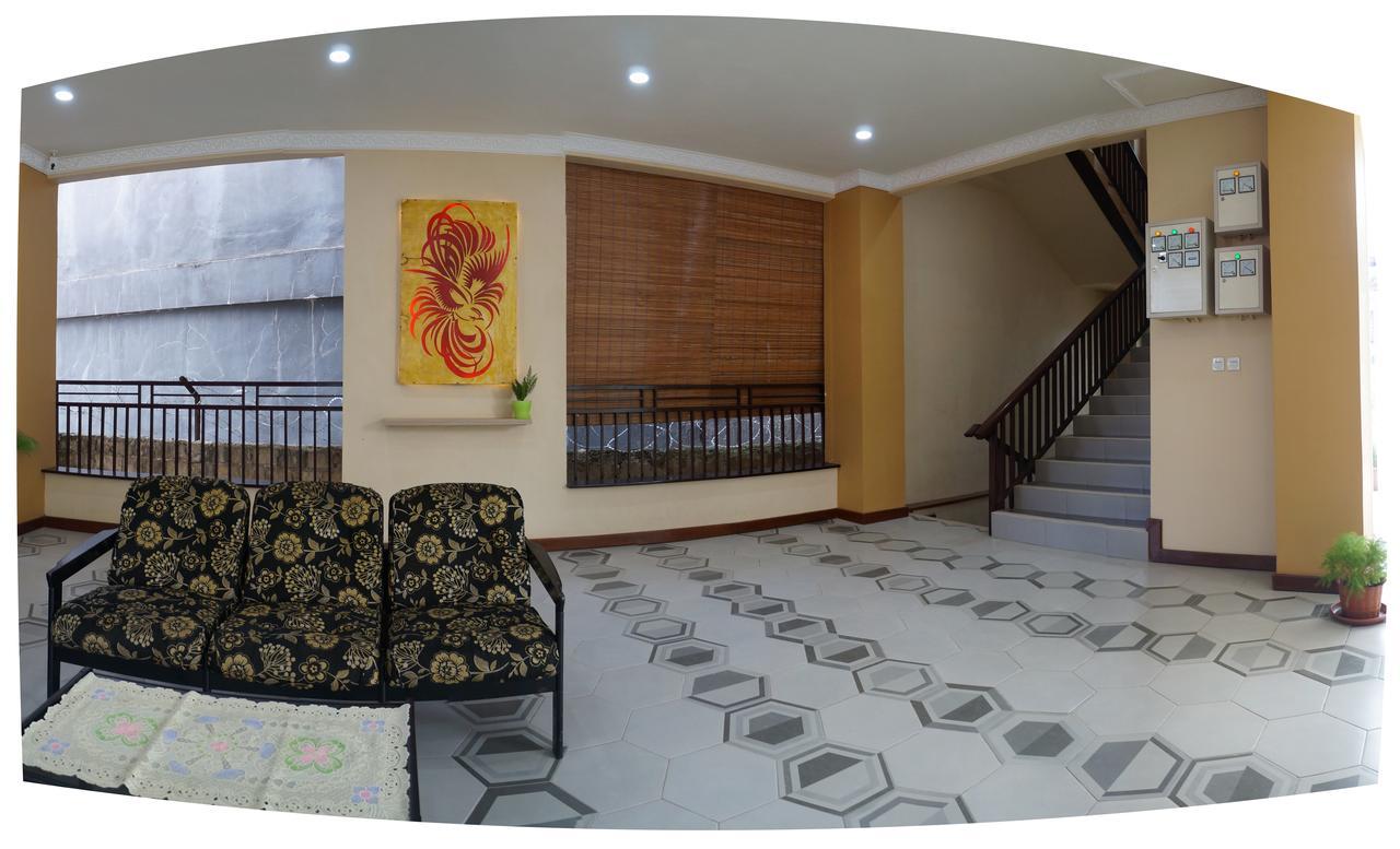 Griya Ringo Guest House Sorong Dış mekan fotoğraf